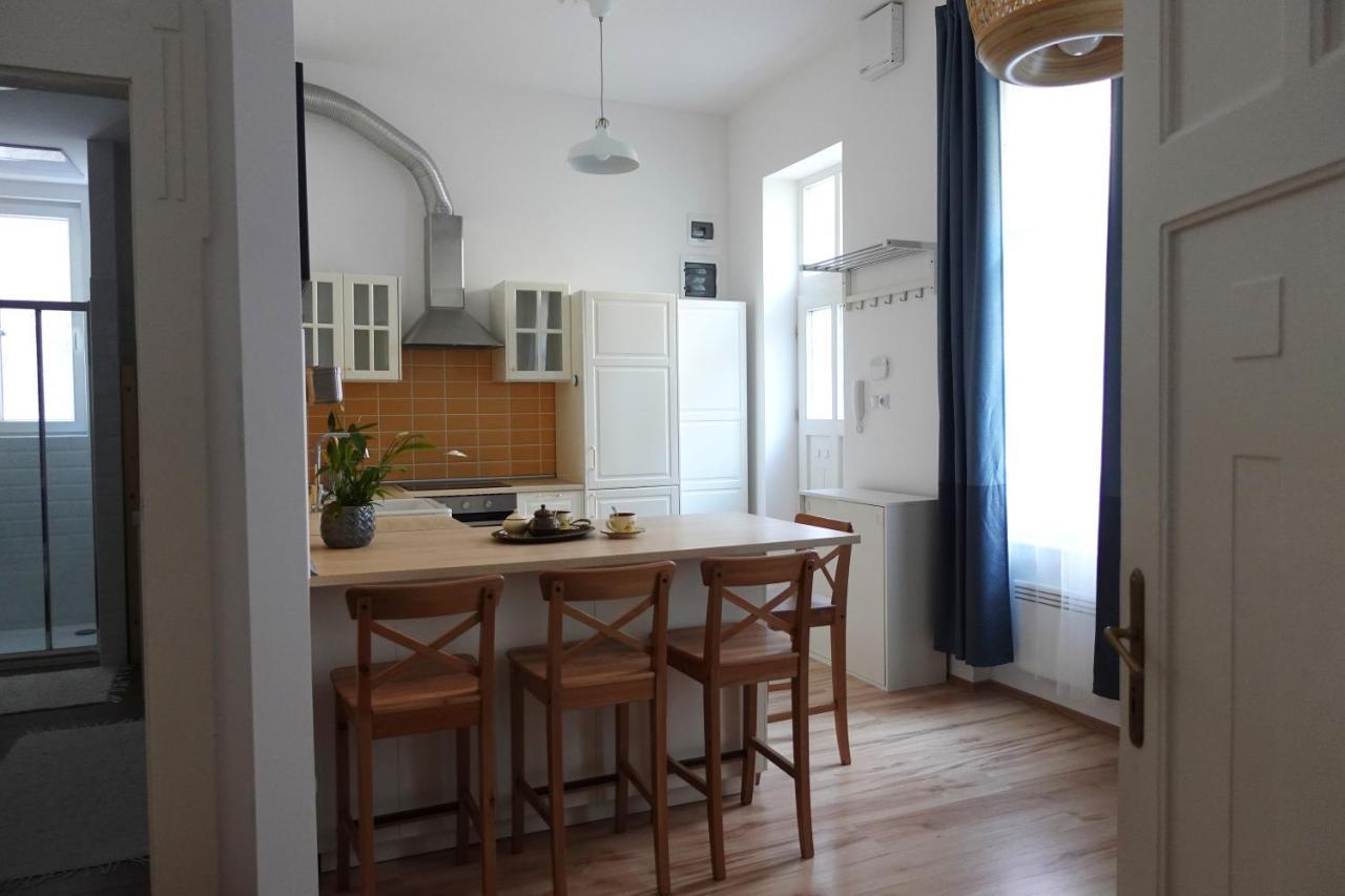 Bpr Pastellion Art Home In Buda Будапеща Екстериор снимка