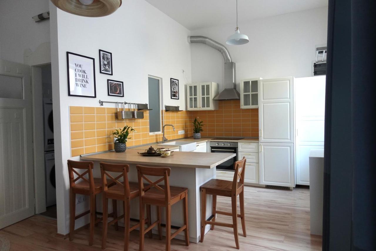Bpr Pastellion Art Home In Buda Будапеща Екстериор снимка