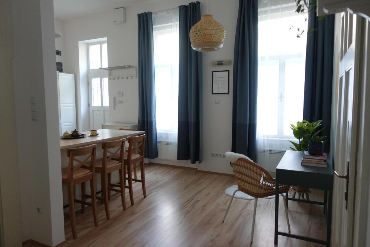 Bpr Pastellion Art Home In Buda Будапеща Екстериор снимка