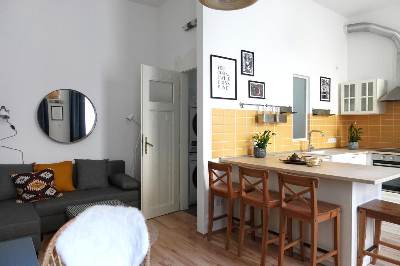 Bpr Pastellion Art Home In Buda Будапеща Екстериор снимка